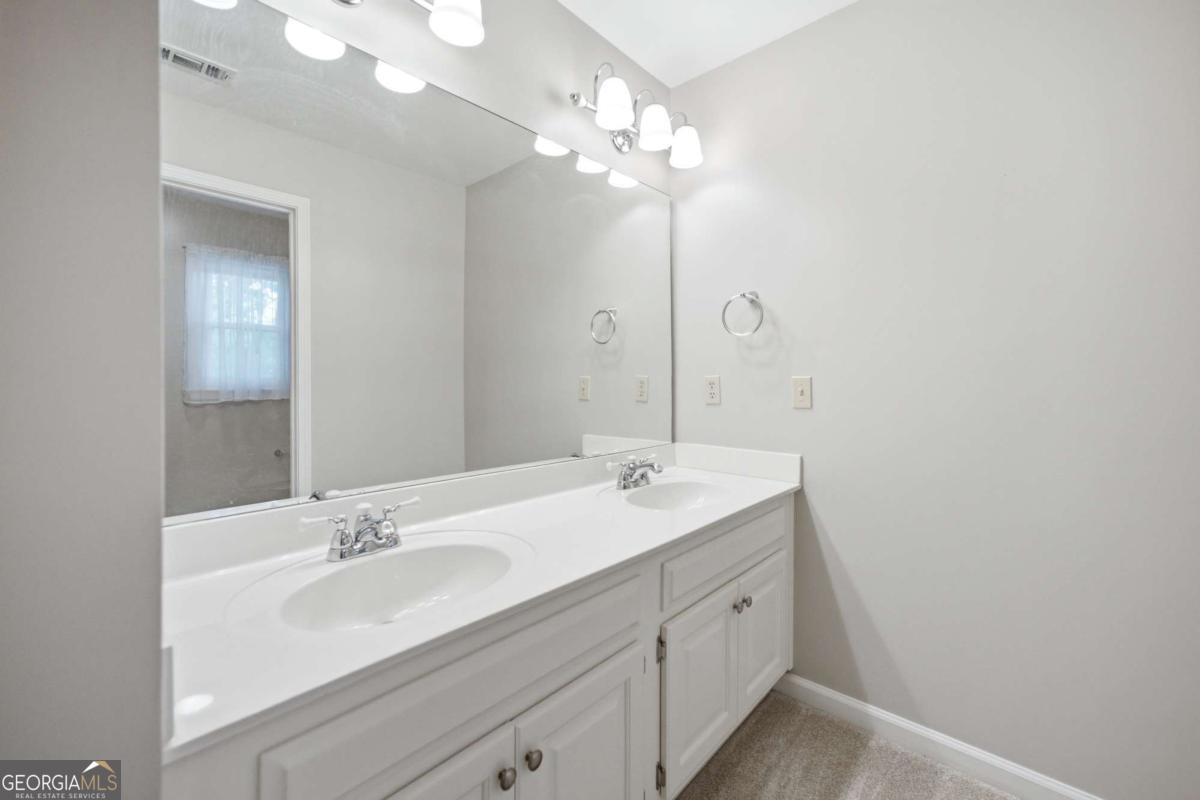 5525 Hampstead Way Property Photo 30