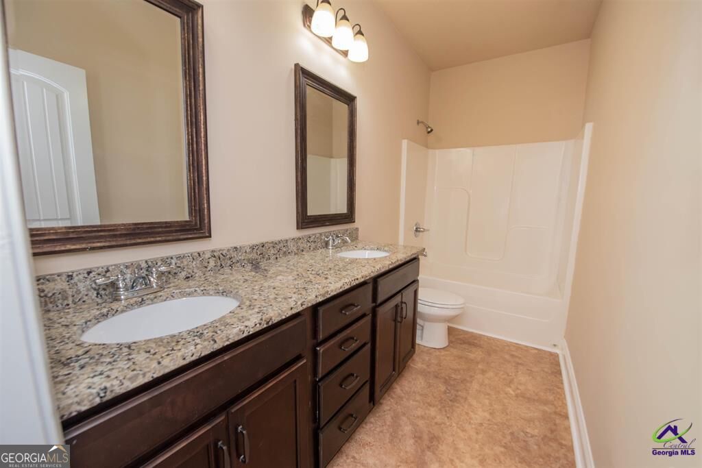 212 Chrisopher Luke Circle Property Photo 43