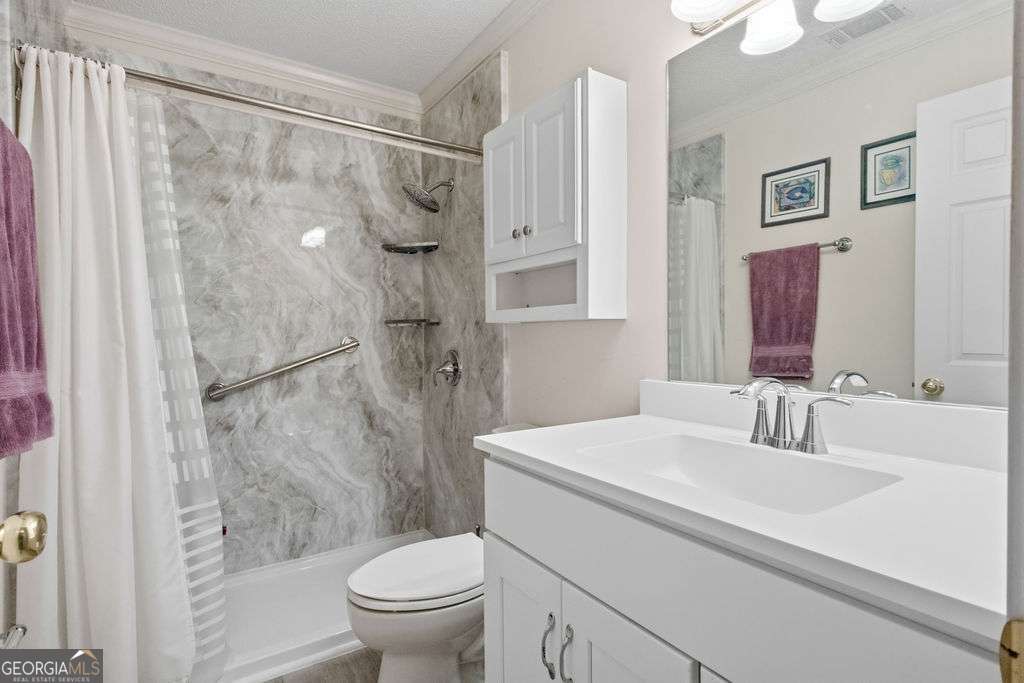 245 Deerhill Drive Property Photo 32