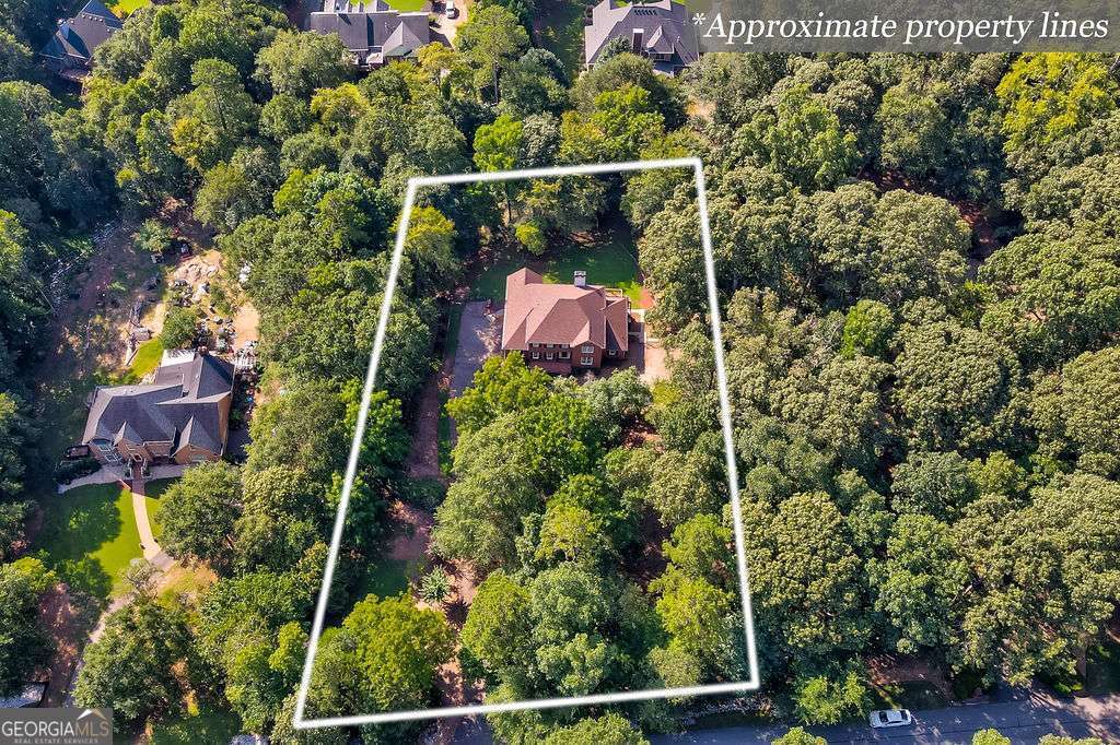 245 Deerhill Drive Property Photo 38
