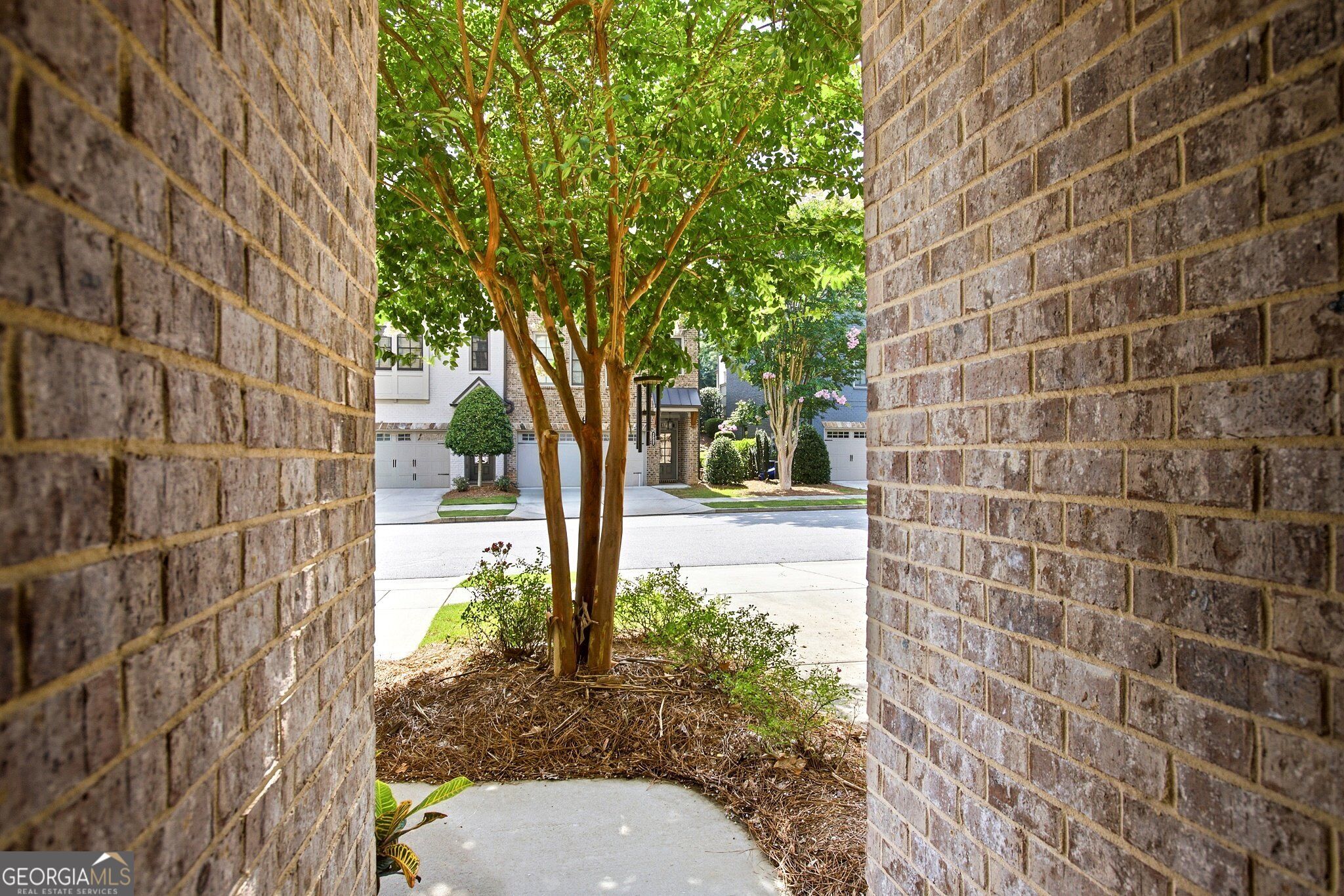 2538 Skyland Drive Ne Property Photo 3