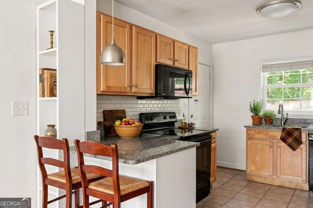 560 Goldsboro Road Ne # B Property Photo 4