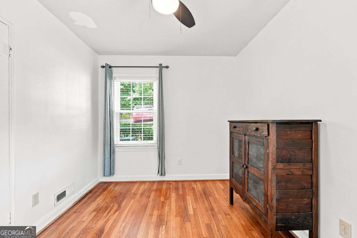 560 Goldsboro Road Ne # B Property Photo 30