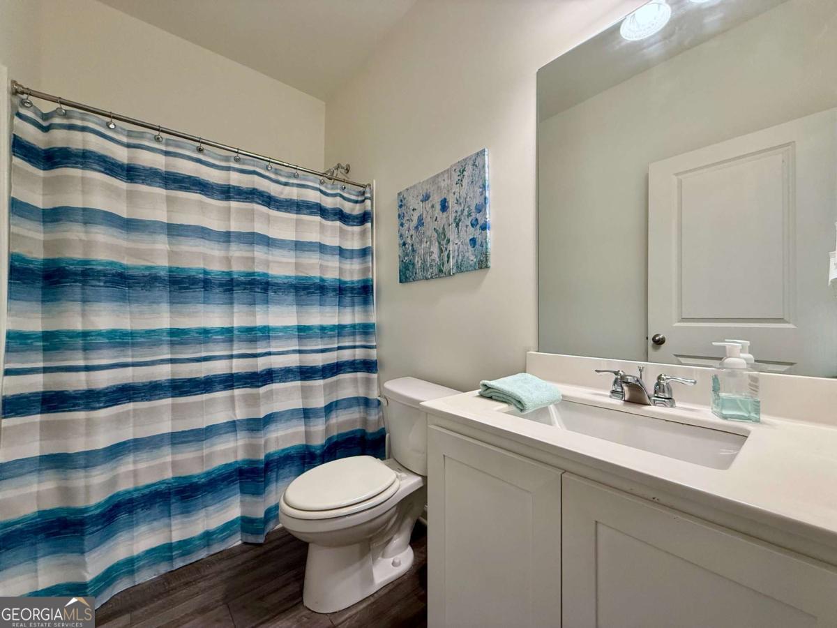 240 Hyde Park Property Photo 33