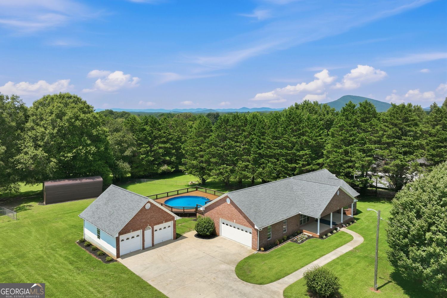5573 Clarks Bridge Road Property Photo 1