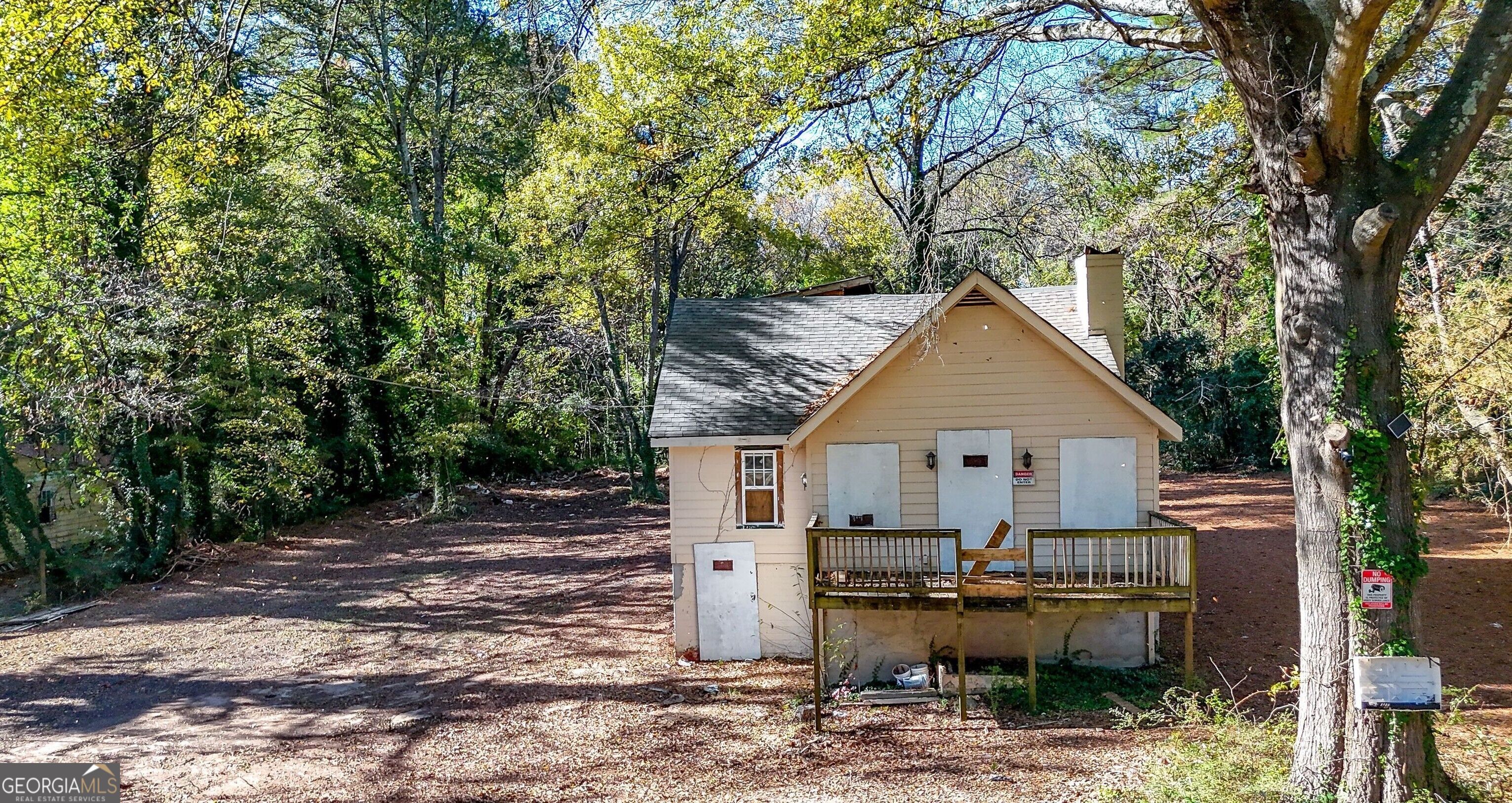2905 Waters Road Property Photo 1