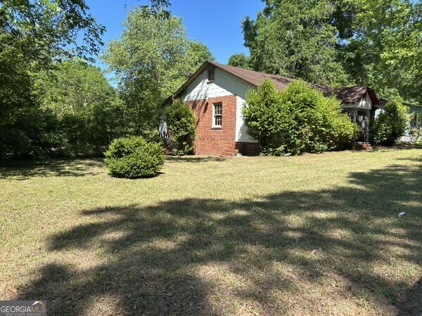 2058 Melton Avenue Property Photo 13