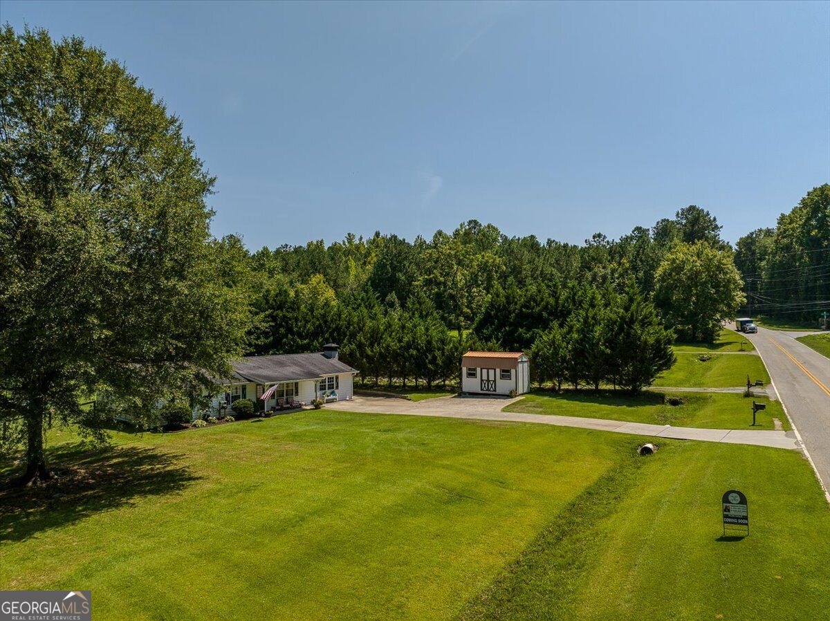 7590 Post Road Property Photo 5