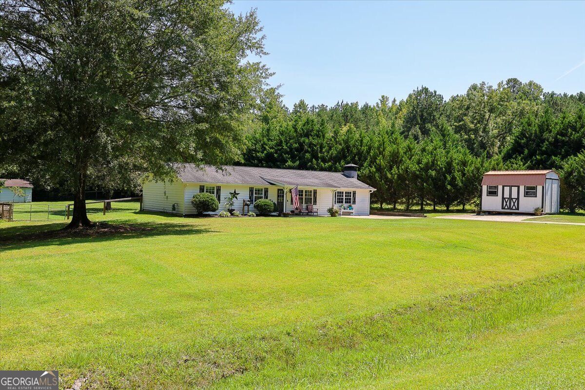 7590 Post Road Property Photo 7