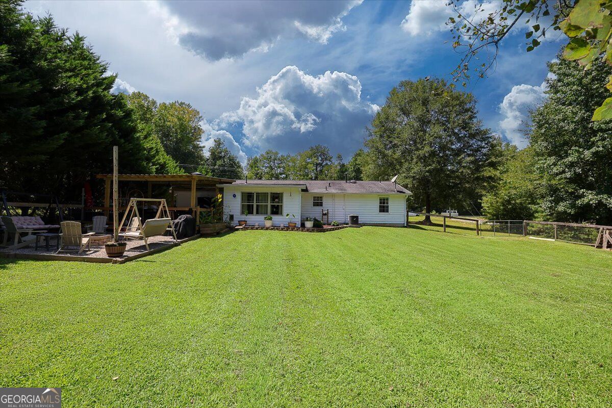 7590 Post Road Property Photo 10