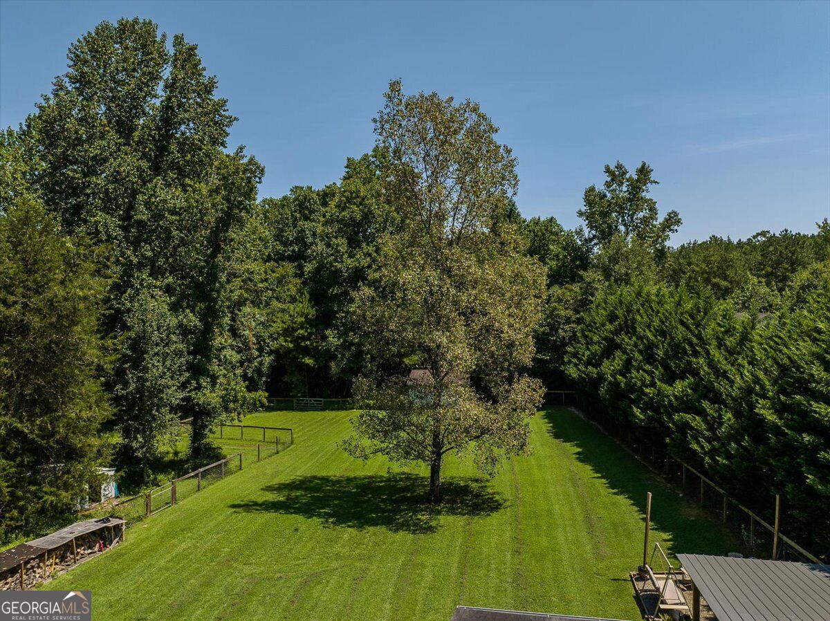 7590 Post Road Property Photo 11