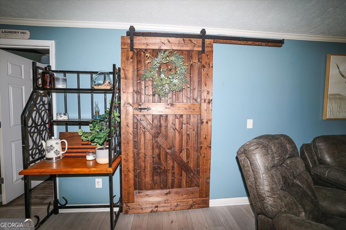 7590 Post Road Property Photo 18