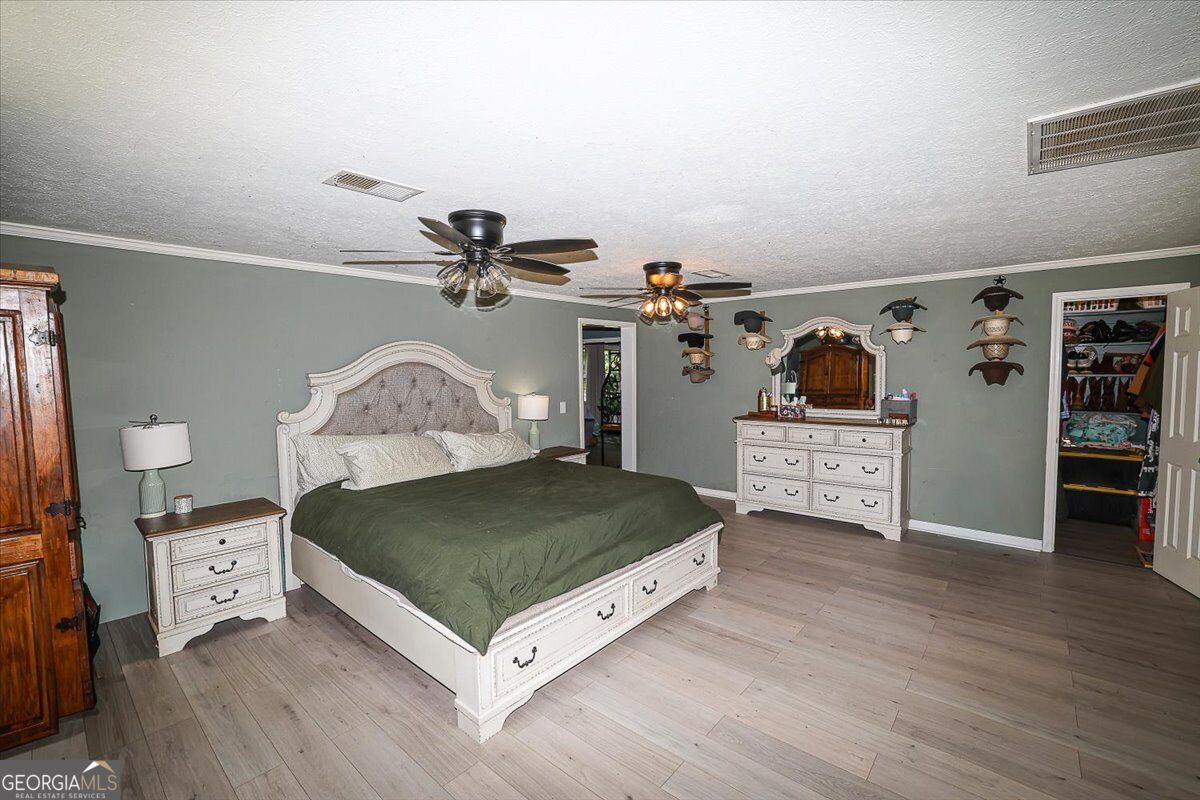 7590 Post Road Property Photo 23