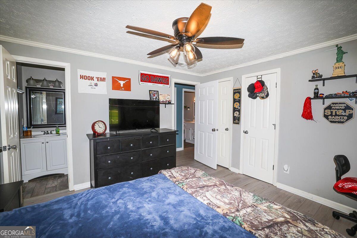 7590 Post Road Property Photo 30