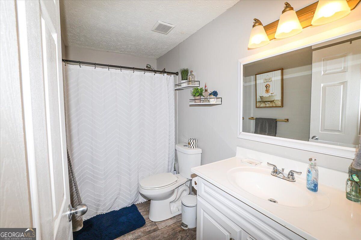 7590 Post Road Property Photo 34