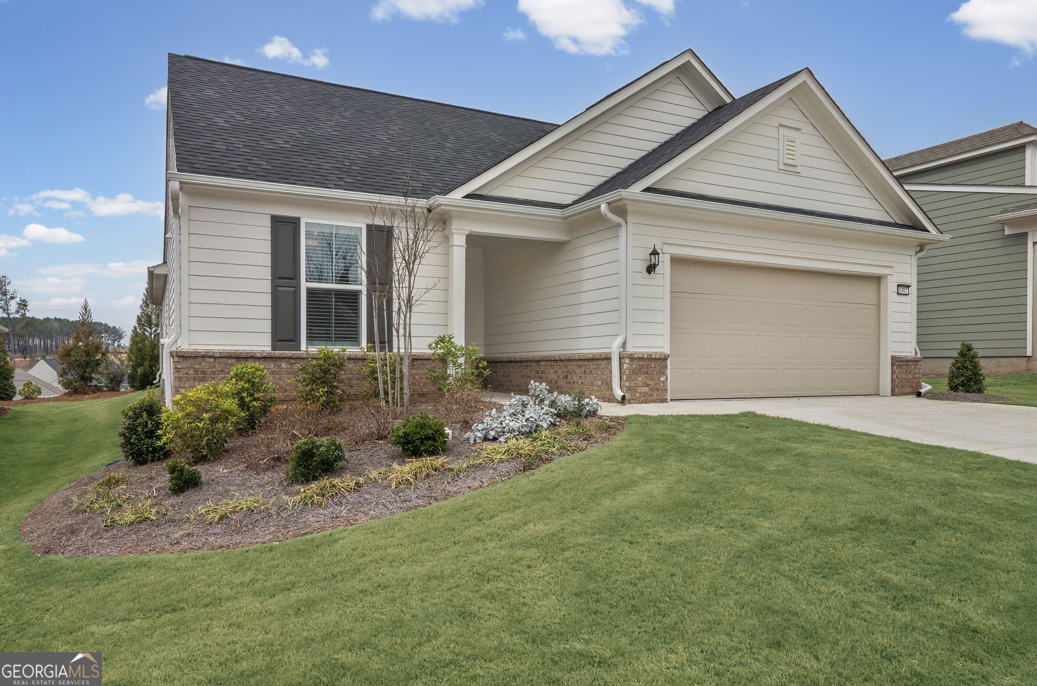 1002 Dirr Drive Property Photo 4