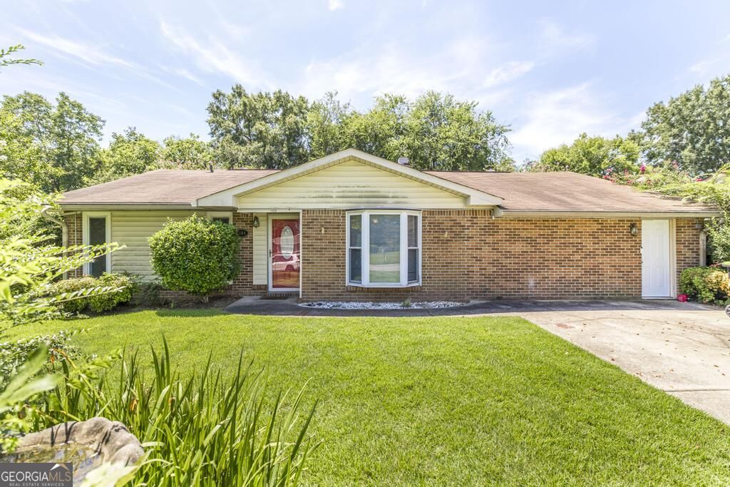 104 Fieldstone Road Property Photo 1