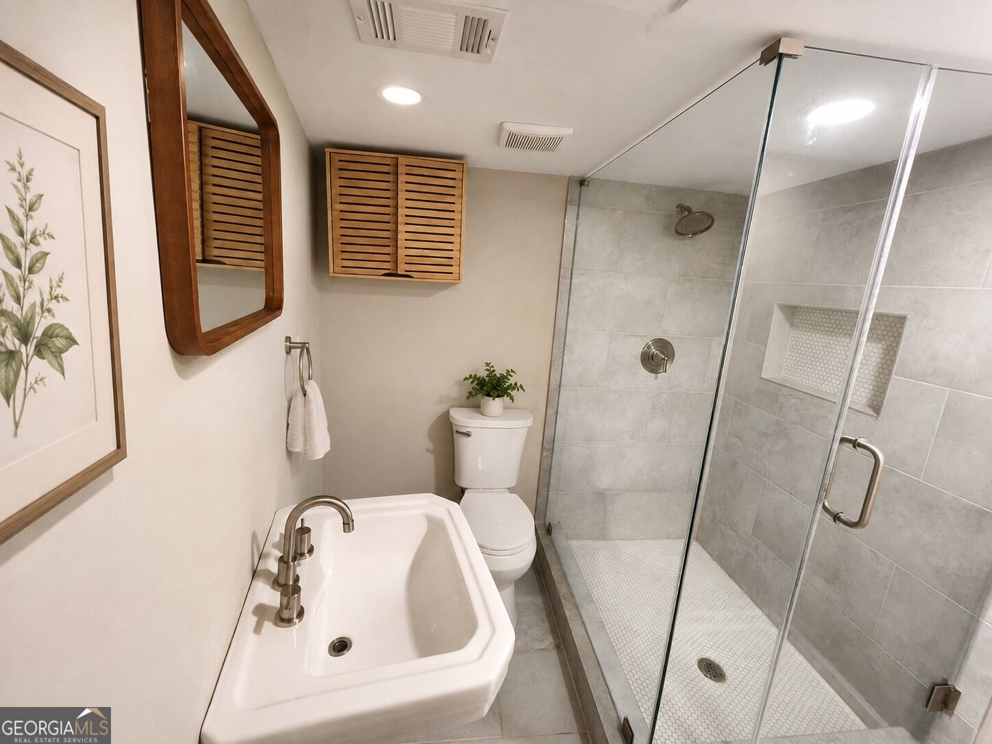 1923 Thompson Avenue # 2 Property Photo 3