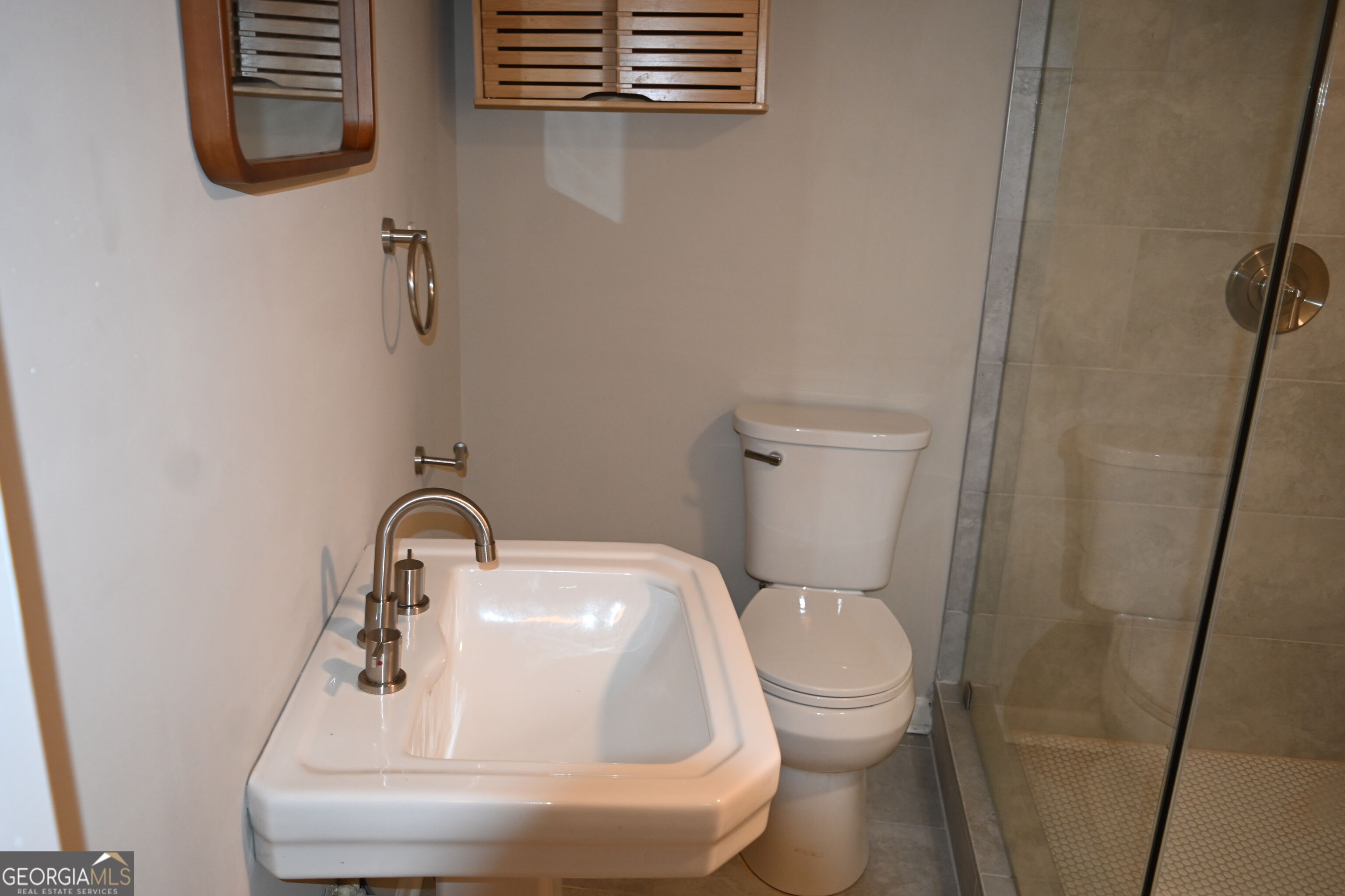 1923 Thompson Avenue # 2 Property Photo 9
