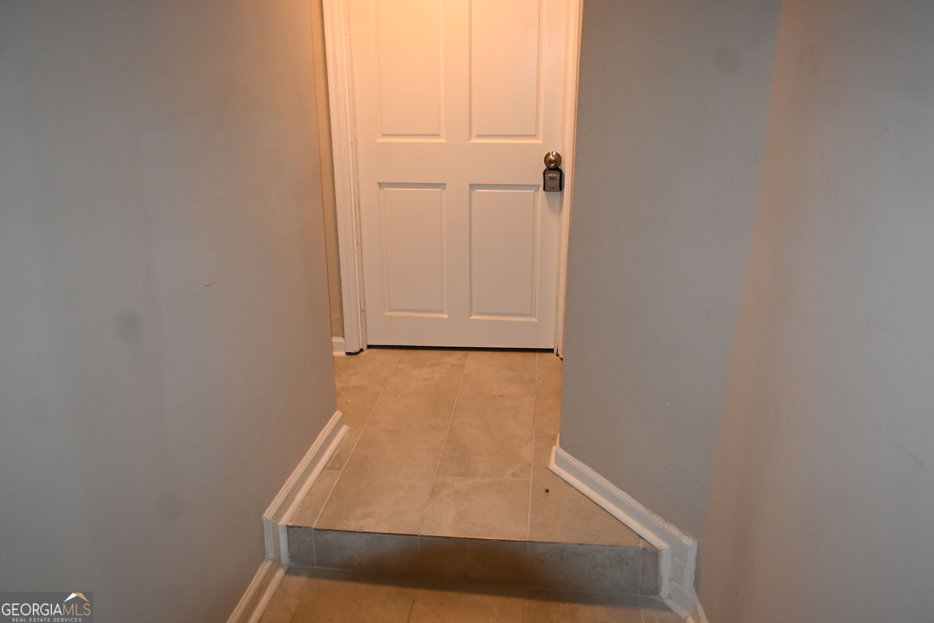 1923 Thompson Avenue # 2 Property Photo 17