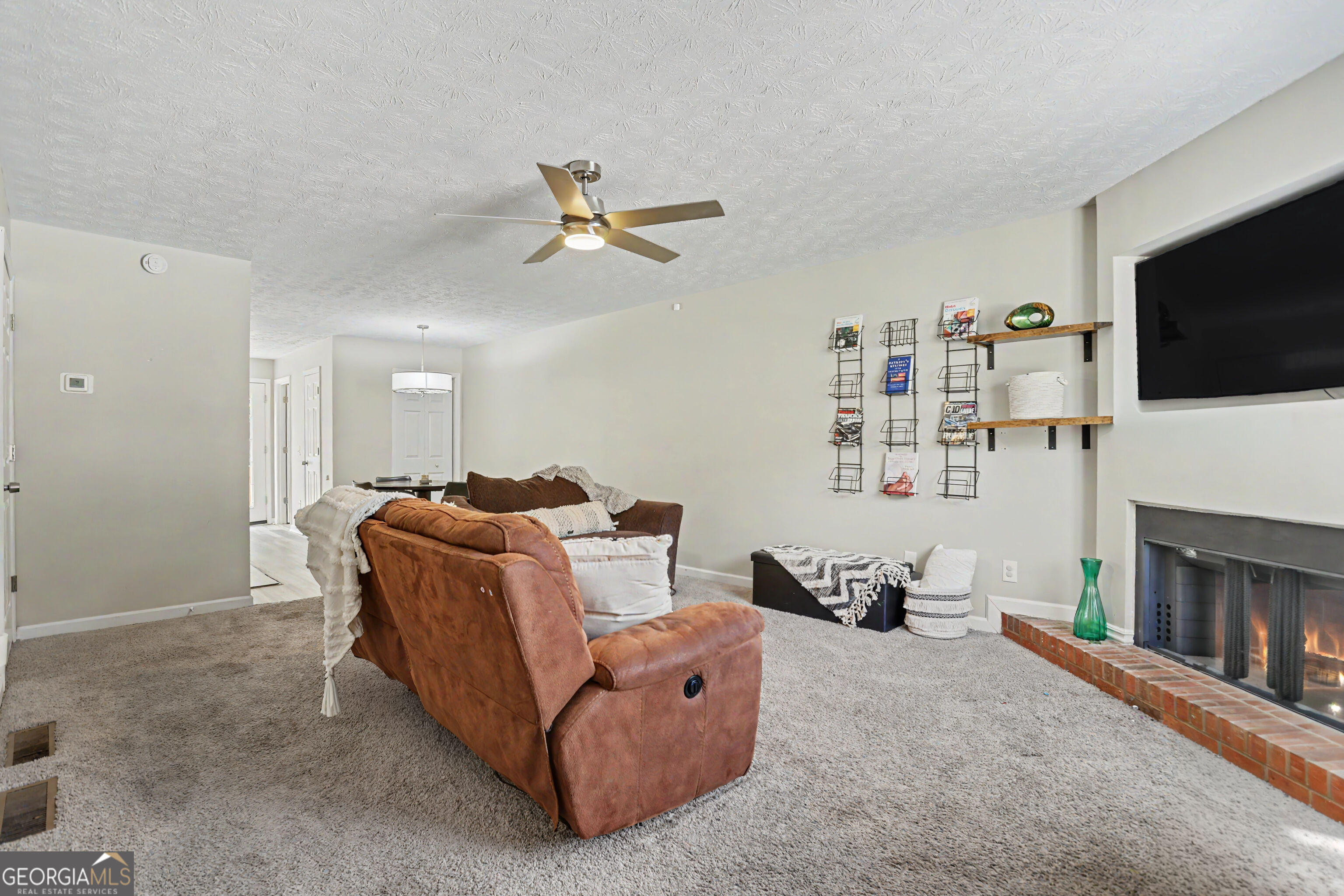 67 Davis Mill Court Property Photo 4