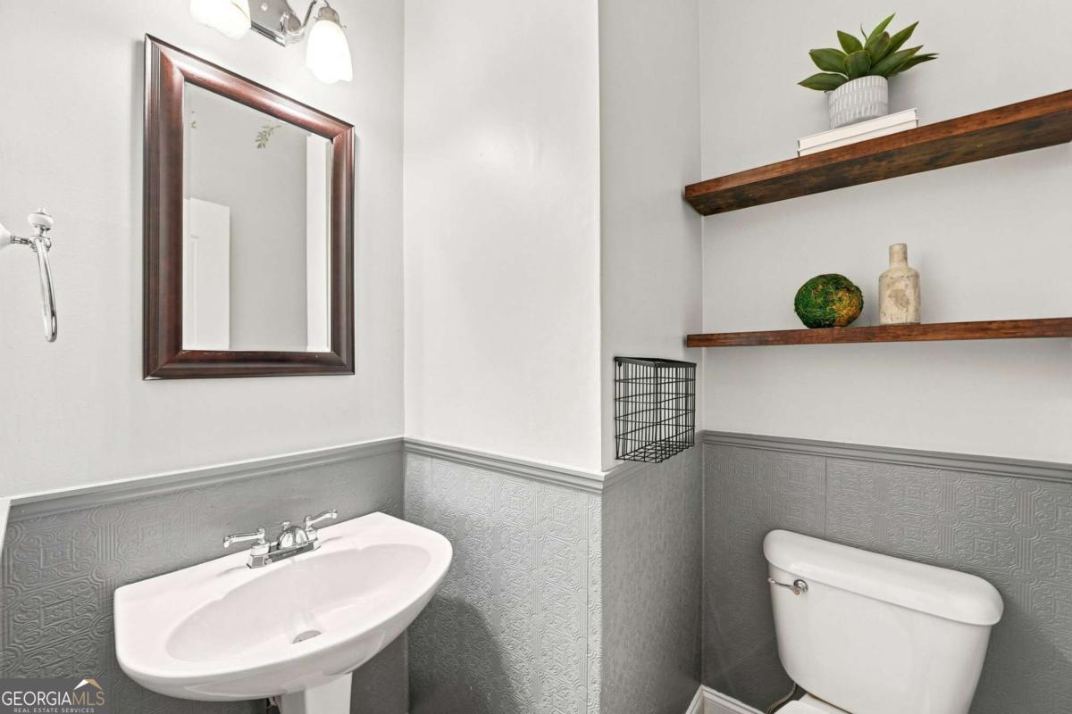 7350 Devonhall Way Property Photo 23