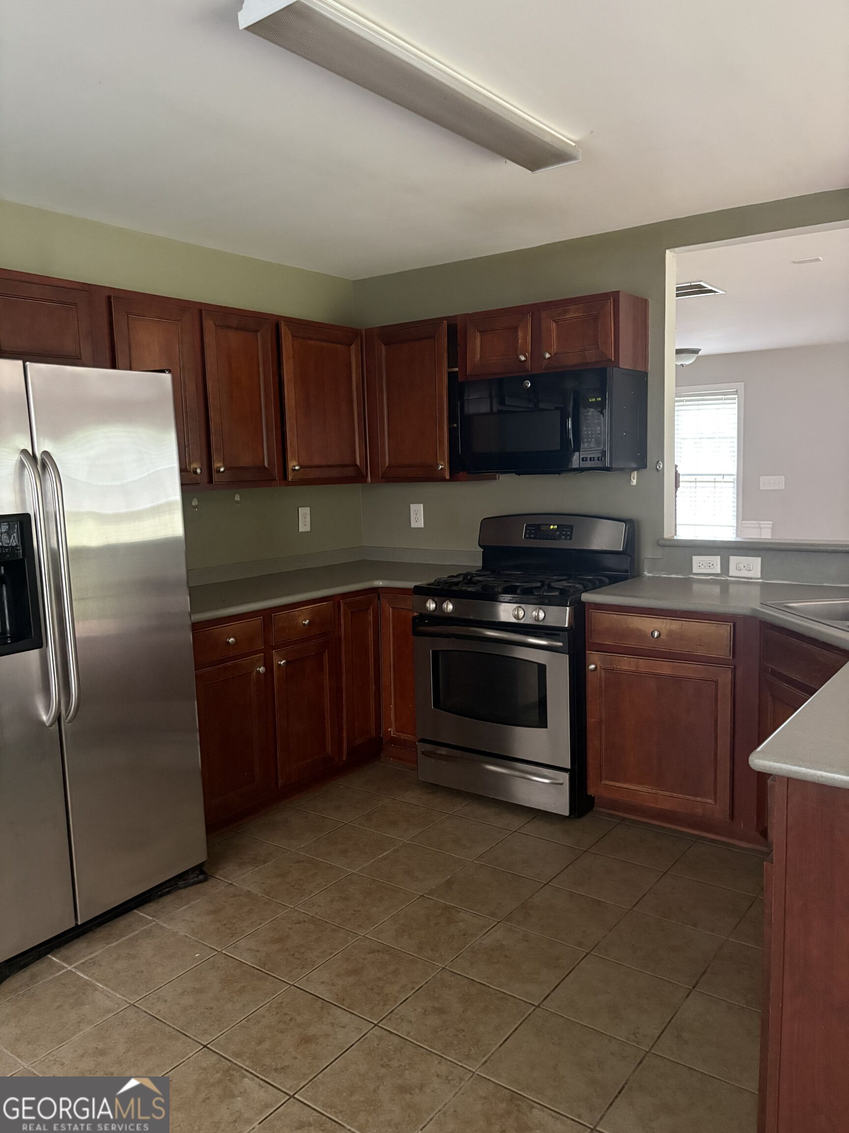3289 Wellington Walk Sw Property Photo 5
