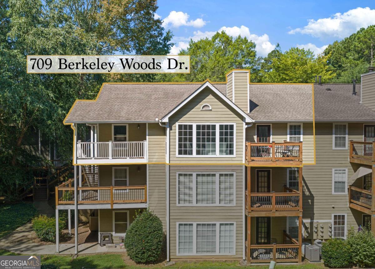 709 Berkeley Woods Drive Property Photo 1