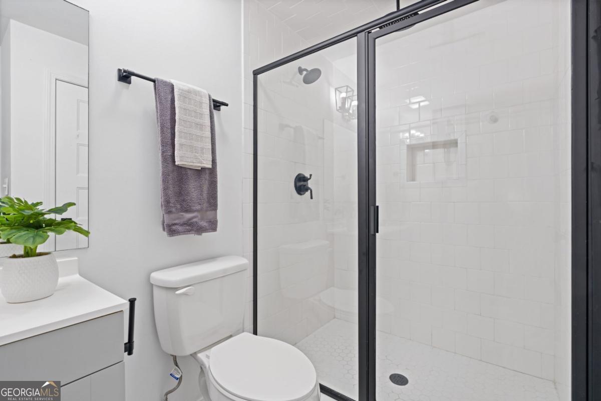 709 Berkeley Woods Drive Property Photo 17