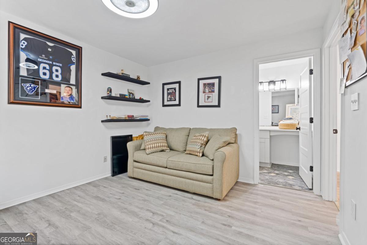 709 Berkeley Woods Drive Property Photo 19