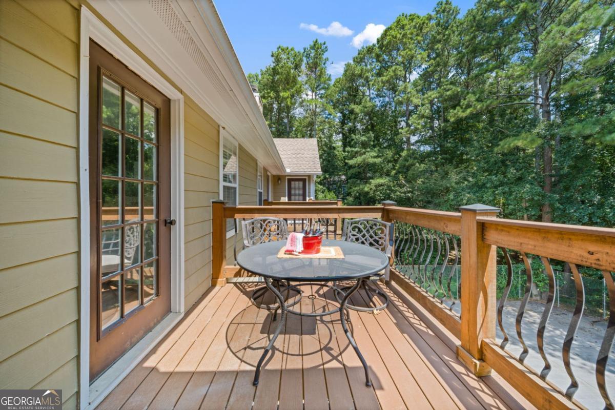 709 Berkeley Woods Drive Property Photo 21