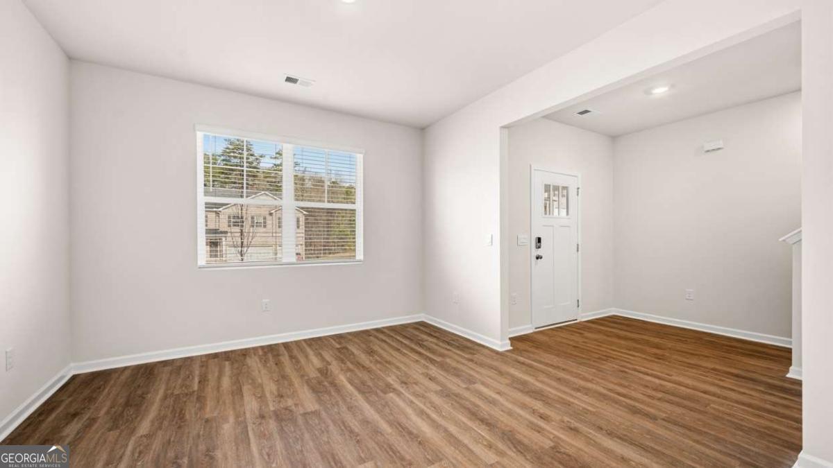 2181 Edgecombe Lane Property Photo 5