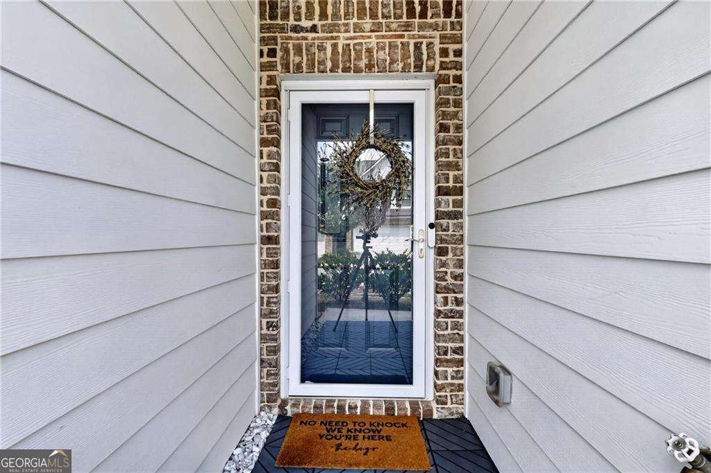 4711 Fairfax Drive Property Photo 6