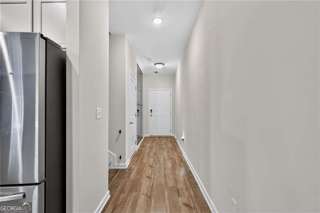 4711 Fairfax Drive Property Photo 8
