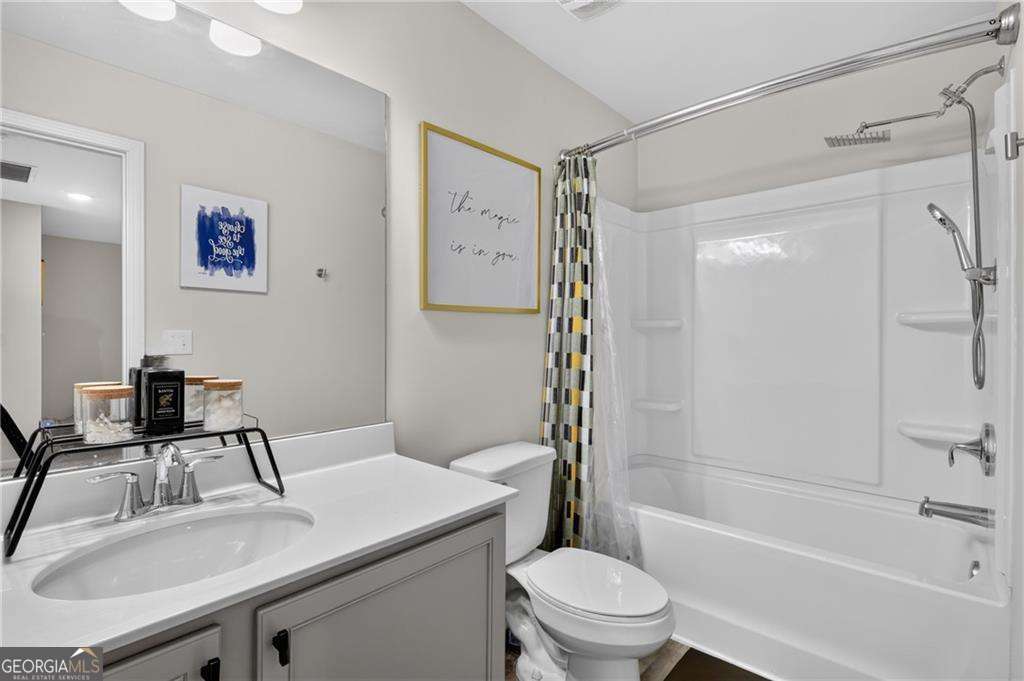 4711 Fairfax Drive Property Photo 24