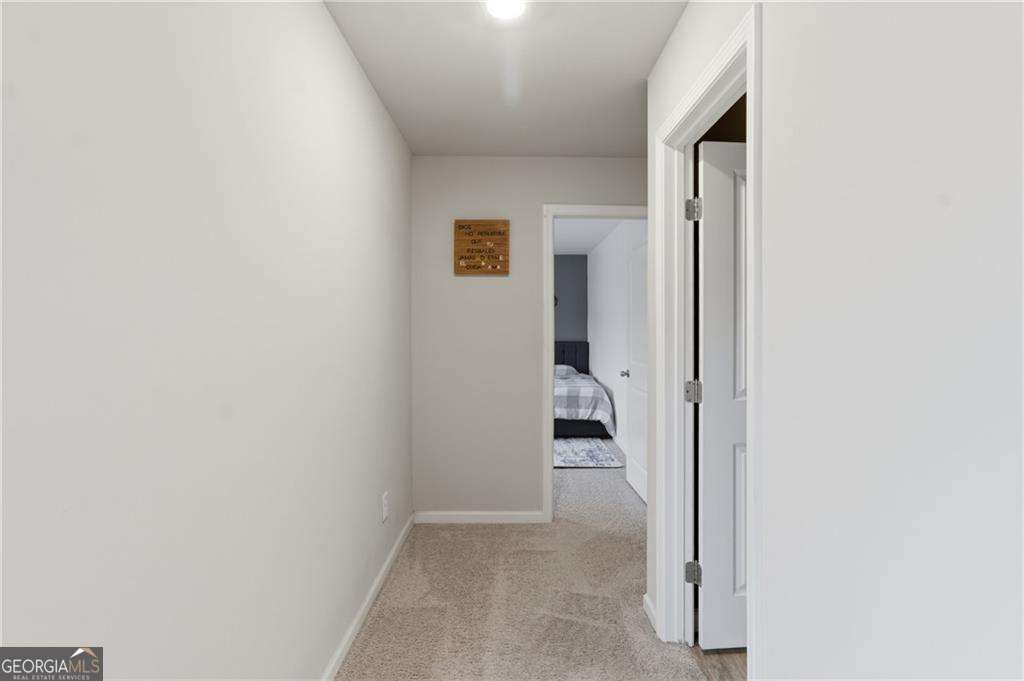 106 Creekside Bluff Way Property Photo 29