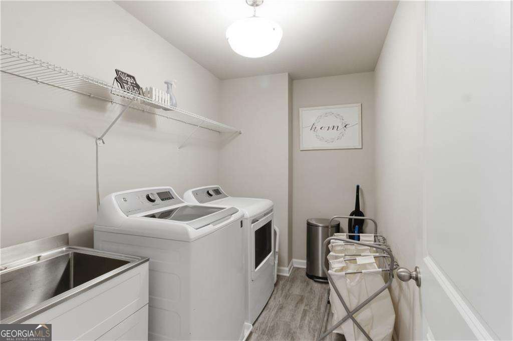 106 Creekside Bluff Way Property Photo 38