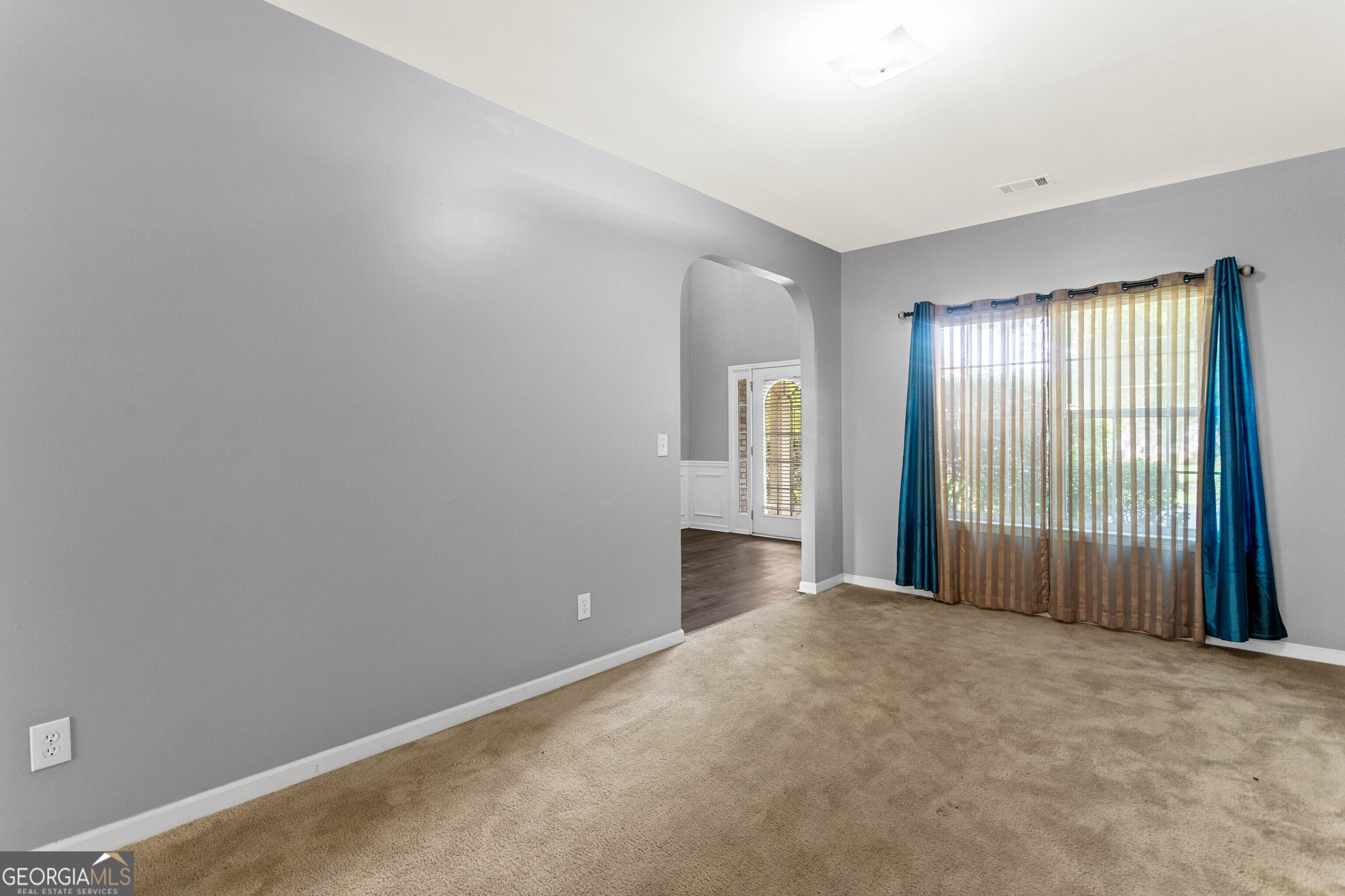 3781 Sunbridge Drive Property Photo 6