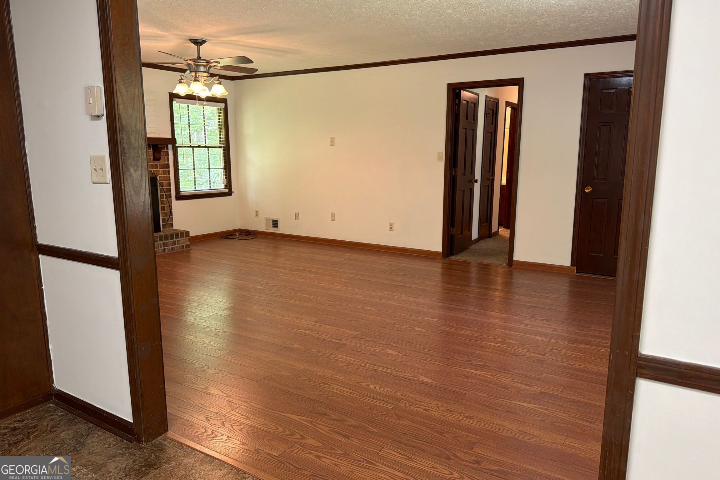 310 Sharon Drive Property Photo 5
