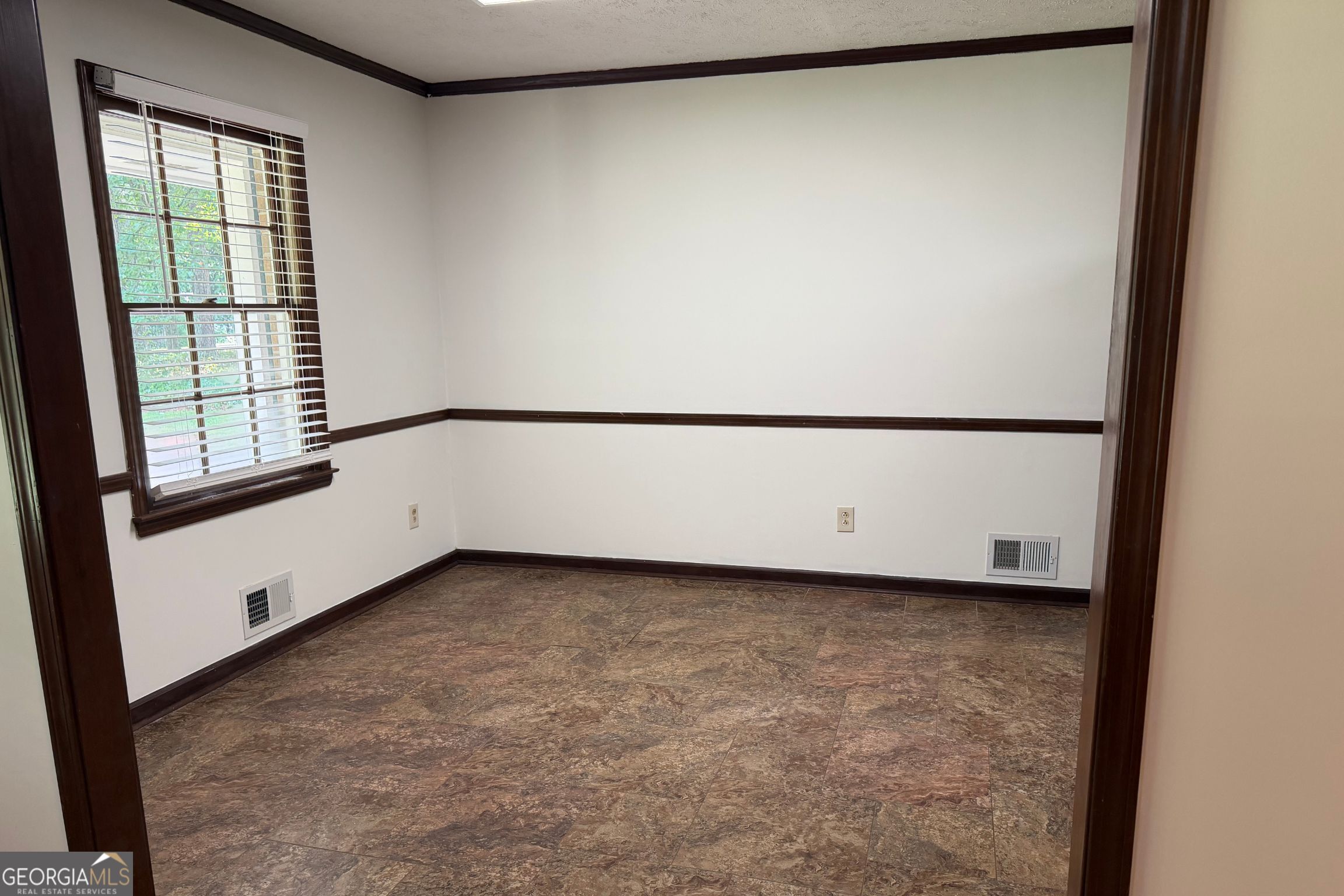 310 Sharon Drive Property Photo 11