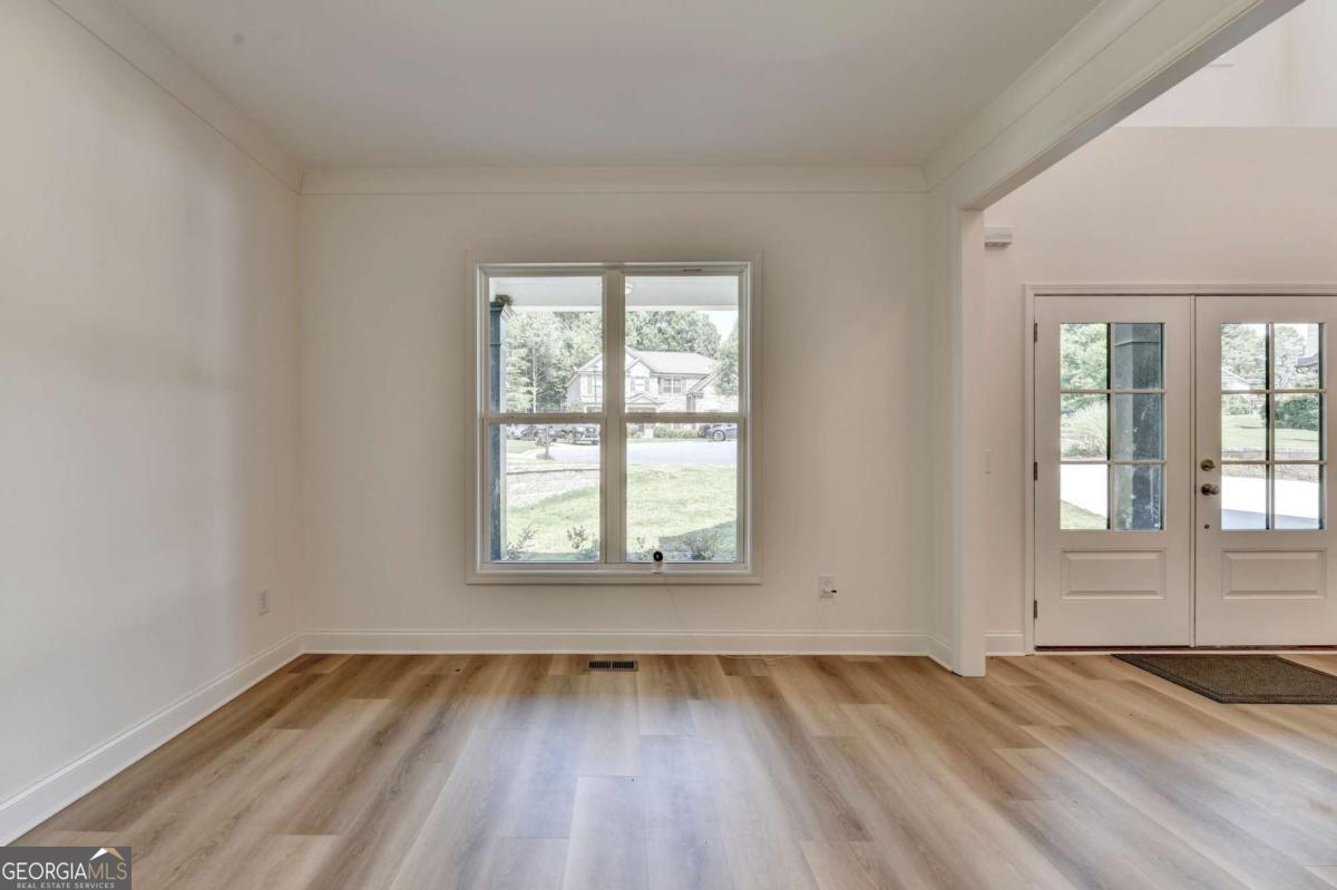 9135 Fox Trail Lane Property Photo 7