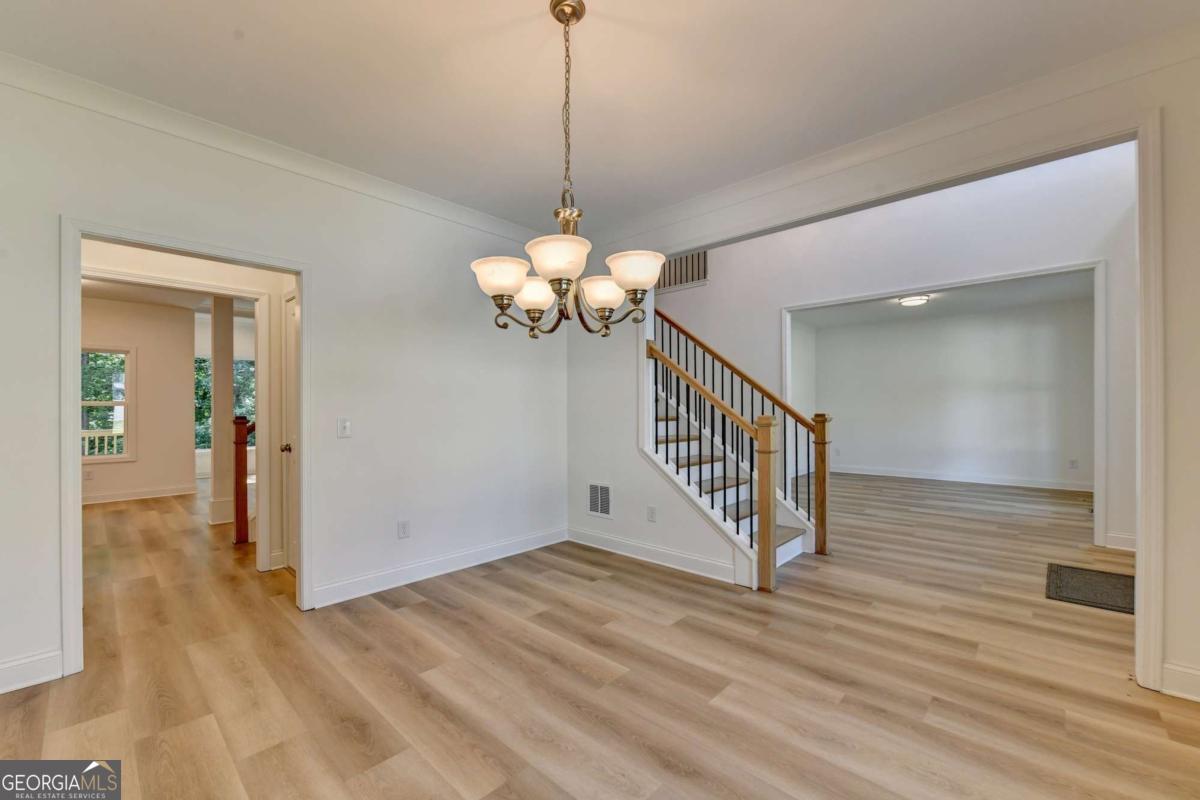 9135 Fox Trail Lane Property Photo 11
