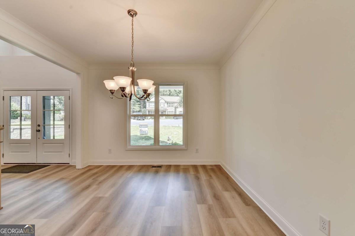 9135 Fox Trail Lane Property Photo 12