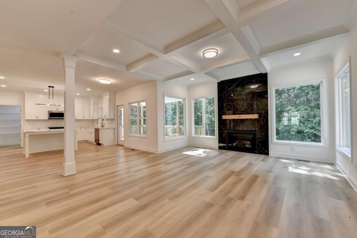 9135 Fox Trail Lane Property Photo 29
