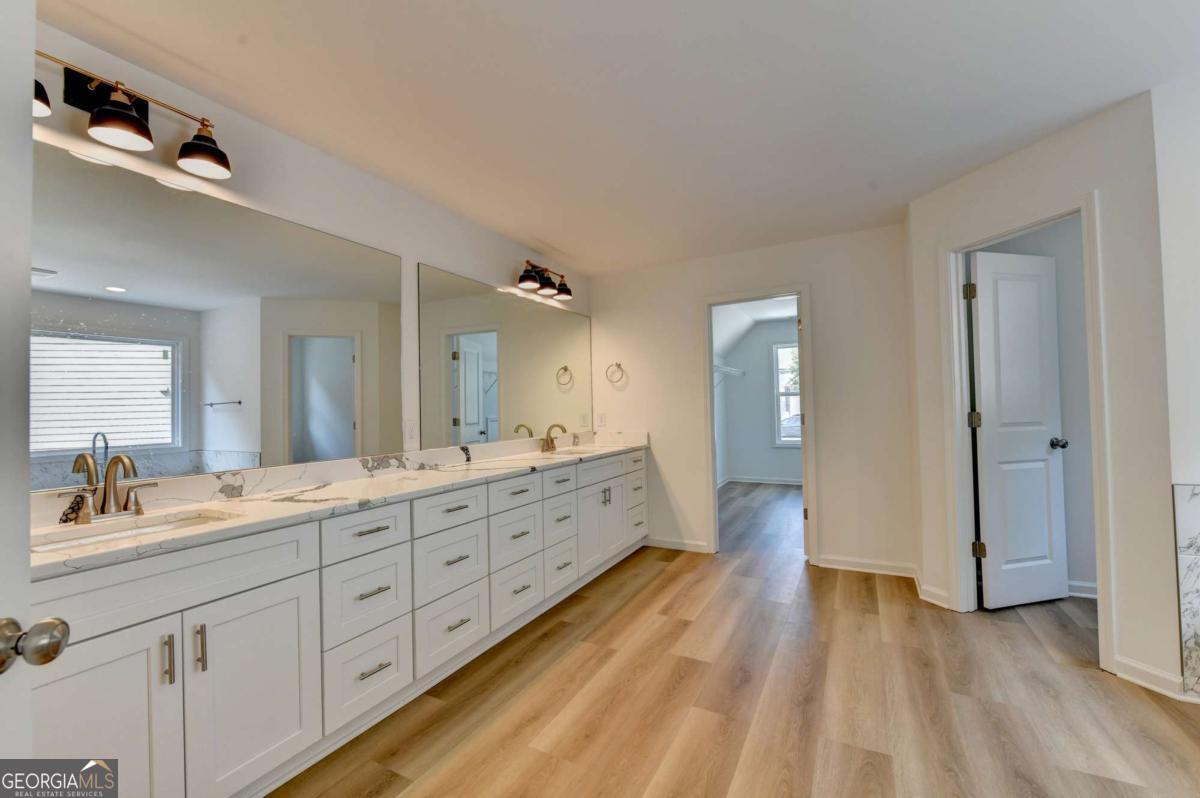 9135 Fox Trail Lane Property Photo 42