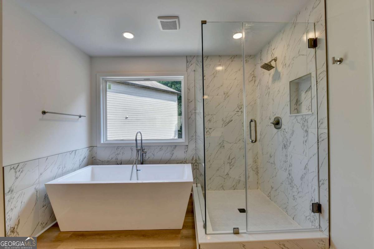 9135 Fox Trail Lane Property Photo 44