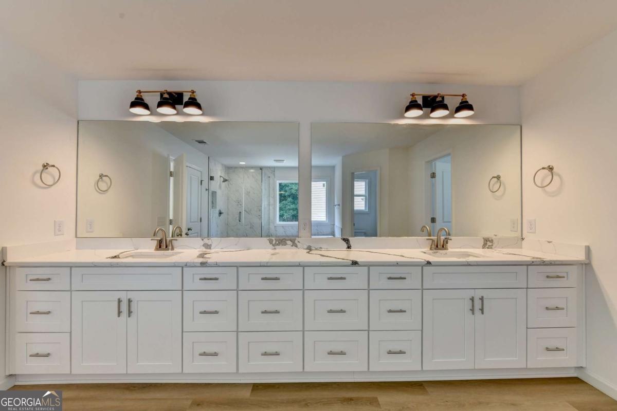 9135 Fox Trail Lane Property Photo 46