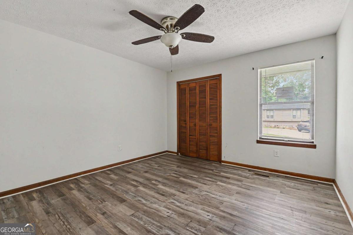 1144 Cedar Log Place Property Photo 11