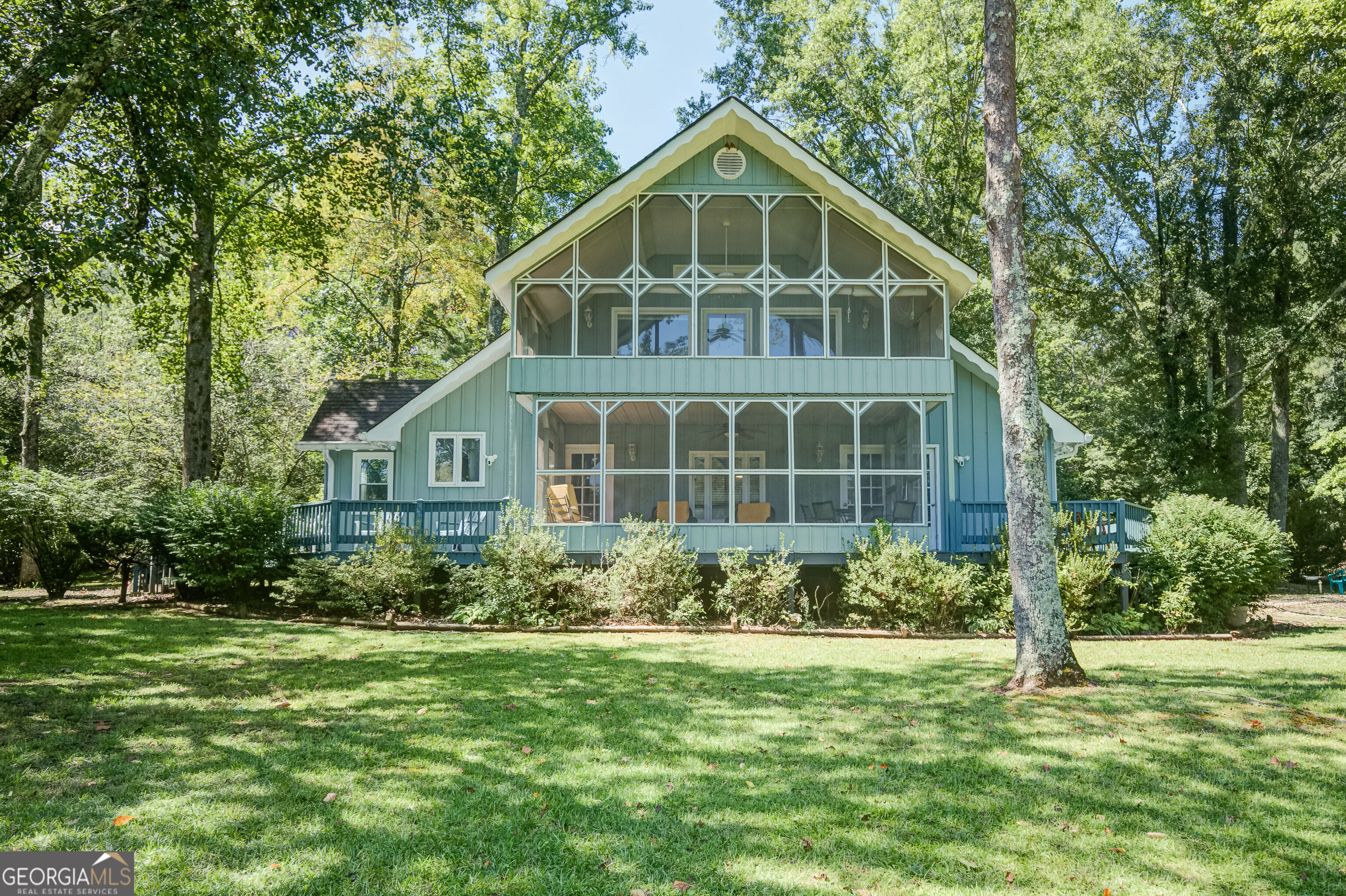 215 Wessmanor Drive Property Photo 1