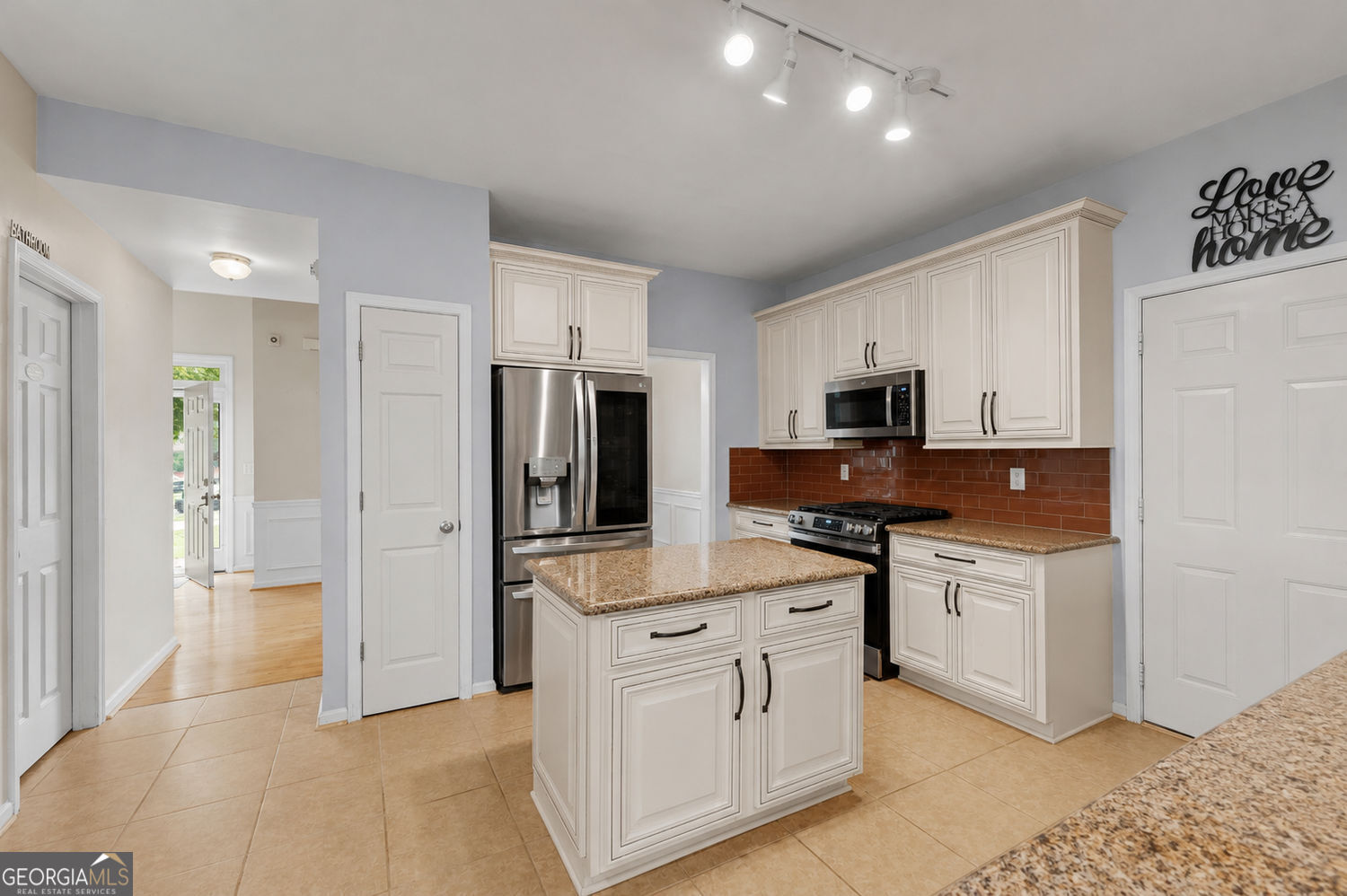 2057 Devonhurst Drive Property Photo 11